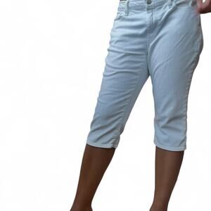 Low rise white dkny capris